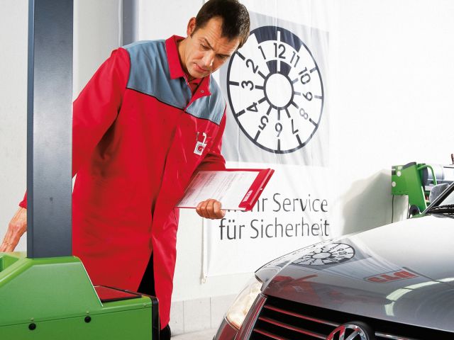 Kostenloser Licht- und Reifencheck bei der GTÜ  - Bild 1