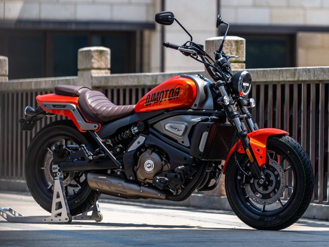 QJ Motor bringt die SRV 550 ST nach Europa - Bild 1