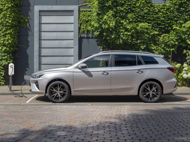 Mobileeee übernimmt 20 MG 5 - Bild 1