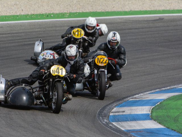 Oschersleben im Zeichen historischer Rennmaschinen - Bild 1