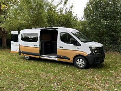 CMT 2026: Eifelland zeigt Nissan Interstar als Campervan 