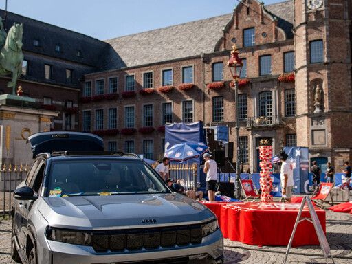 Jeep begleitet die „NFL Football Feste“ - Bild 1