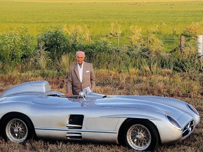 Wer will den Mercedes 300 SL Roadster von Juan Manuel Fangio haben?