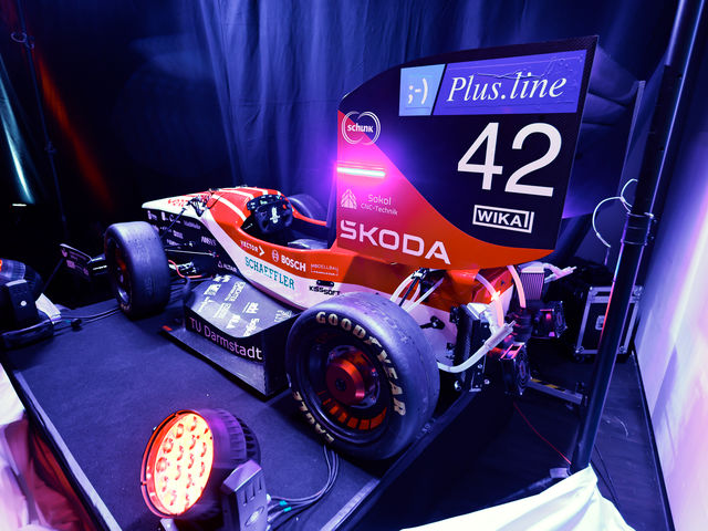Skoda unterstützt die TU Darmstadt in der Formula Student - Bild 1