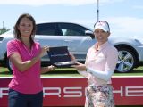 Britische Golferin holt sich den Porsche Macan Electric - Bild 2