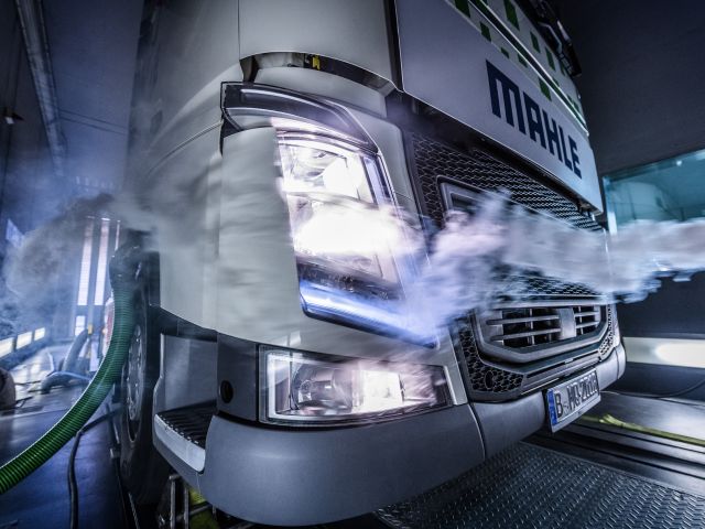 Im Lkw spielt Mahle „Vier gewinnt“ - Bild 1