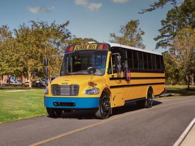 Elektrischer Schulbus rollt in die zweite Generation