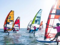 Volkswagen Nutzfahrzeuge bleibt bis 2028 Titelsponsor im Boardsport