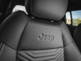 Jeep frischt den Avenger auf - Bild 11