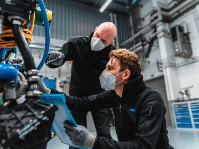 Mahle entwickelt Lkw-Brennstoffzelle von Ballard weiter