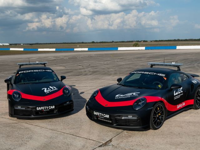Porsche schickt zwei 911 Turbo S als Safety-Car auf die Strecke - Bild 1