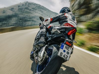 Bridgestone baut Kapazitäten für Motorradreifen aus