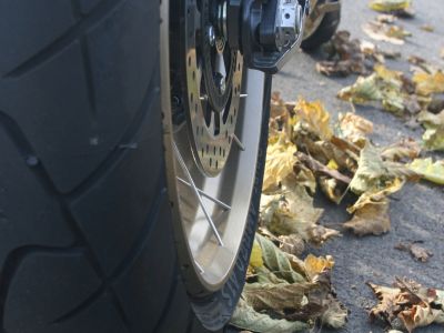 Ratgeber: Motorradfahrer sollten in den Herbst-Modus schalten