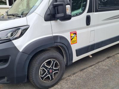 Auch für Camper sind drei Warnschilder Pflicht