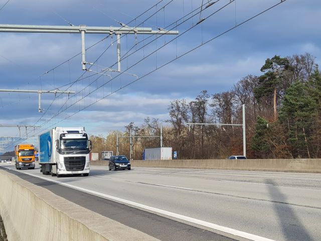 Feldversuch beendet: Oberleitung geht vom Netz - Bild 1