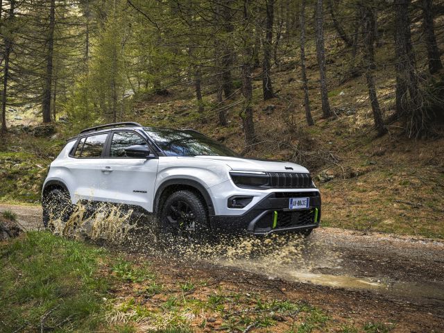 Nun fährt auch der Kleinste auf allen vieren - Bild 1