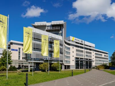 Opel öffnet die Werkstore