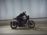 Triumph reicht die Trident 800 nach - Bild 6