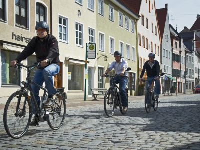 131 Tote und 4037 Verletzte bei Unfällen mit Pedelecs.