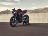 Die Triumph Street Triple fährt gestärkt ins neue Jahr - Bild 3