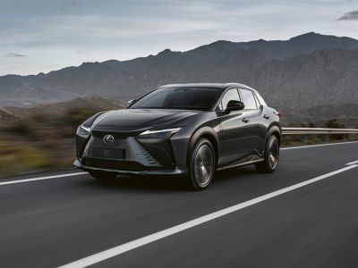 Lexus RZ 450e kann bestellt werden