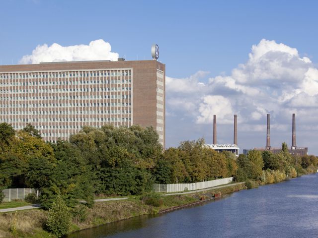 Bei Volkswagen stehen Bänder still - Bild 1