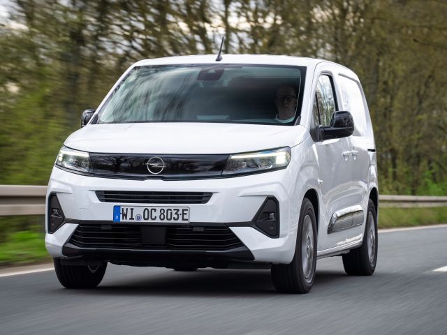 Opel fährt neue Transportergeneration auf - Bild 1