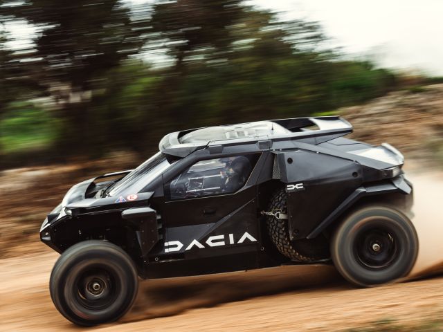 KOMPAKT: Dacia geht die Dakar mit Doppelsieg im Rücken an - Bild 1