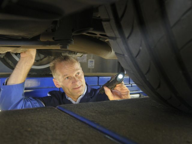 HU: Das Abblendlicht und die Bremsen fallen am häufigsten auf - Bild 1