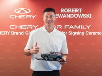 Chery verpflichtet Robert Lewandowski