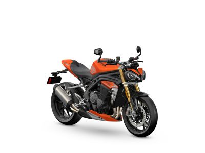Triumph greift zu Orange und Schwarz