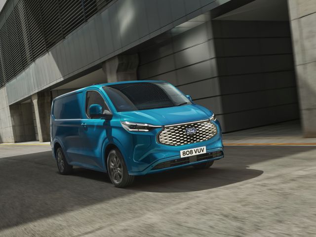 Vorstellung Ford E-Transit Custom: Handwerk und Logistik auf leisen Sohlen - Bild 1