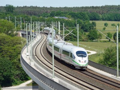 Die Bahn hebt die Preise an