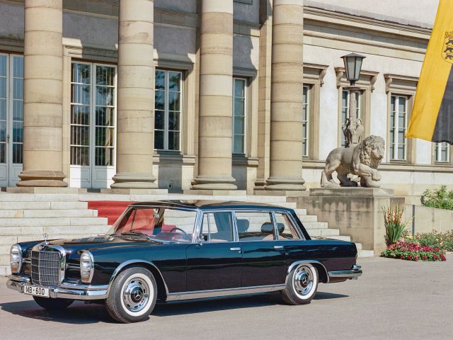 Im Rückspiegel: Seine Exzellenz 600 - Bild 1