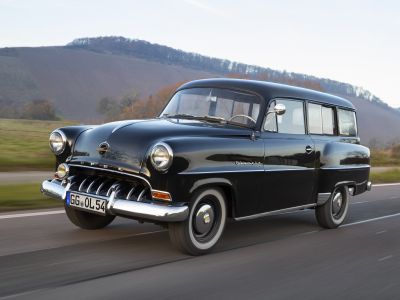 Im Rückspiegel: Als aus Limousine und Lieferwagen ein Caravan wurde