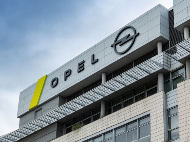 Opel öffnet seine Tore - Bild 1