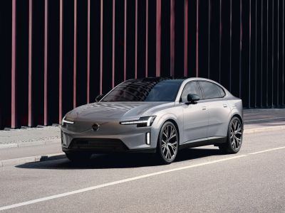 Volvo ES 90: 700 Kilometer mit Premiumanspruch