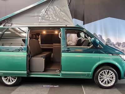 Space Camper Reisemobile: Bulli-Ausbau jenseits der Stangenware