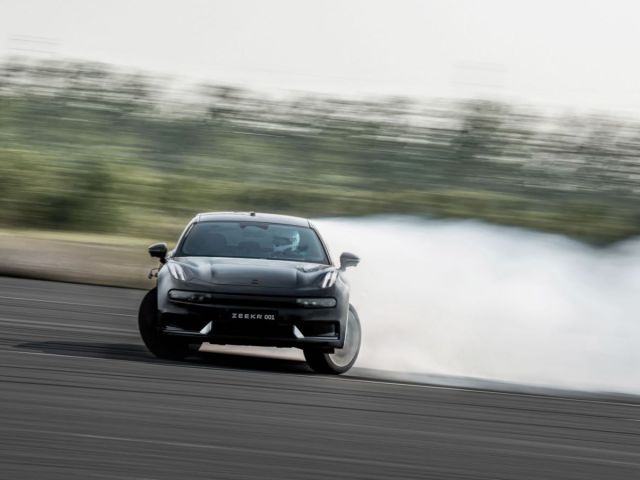 Zeekr driftet sich ins Guinness Buch der Rekorde - Bild 1