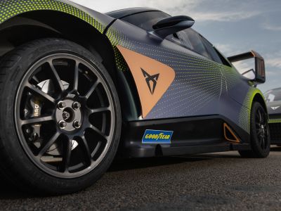 Cupra siegt und zeigt den Urban Rebel Concept in Aktion