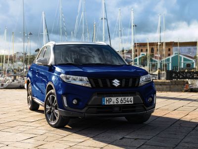 Suzuki Vitara taucht tief ein