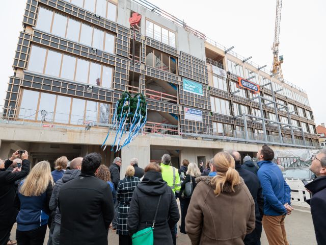 BMW feiert Richtfest - Bild 1