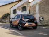 Fahrbericht Toyota Aygo X Hybrid: Stärker, schneller, sparsamer - Bild 17
