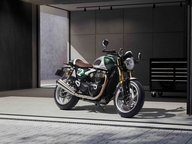 Triumph Speed Twin 1200 Cafe Racer Edition mit Echtheitszertifikat - Bild 1