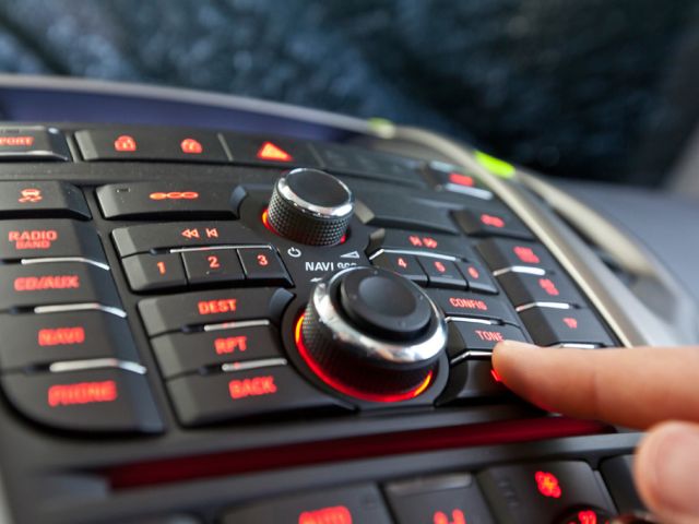 Euro-NCAP: Taste statt Touchscreen   - Bild 1