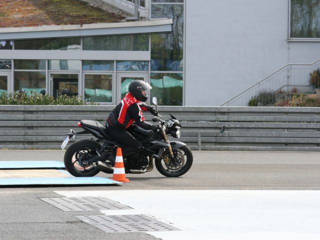 Neues Onlineportal für Motorradsicherheitstrainings - Bild 1