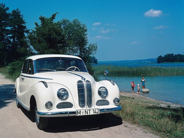 Klassische Autos im Generationskonflikt  - Bild 1