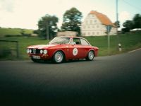 Über 60 Jahre Automobilgeschichte rollen durch Sachsen