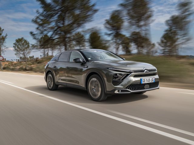 Fahrbericht Citroën C5 X: Drei unter einer Blechhaut  - Bild 1