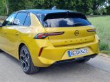 Praxistest Opel Astra Hybrid 1,6T: Stotterbremse und Kurvenschiene - Bild 6